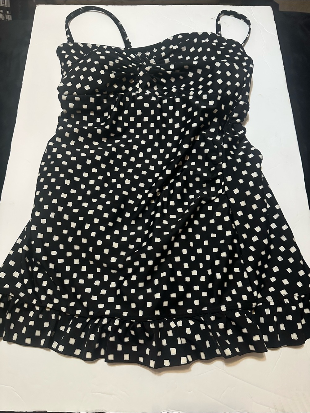 CROFT & BARROW Black and White Square-Print Ruffle Hem SWIMSUIT Size 12
